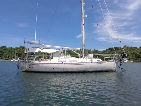 Alegro 33 Cruising Yacht For Sale
