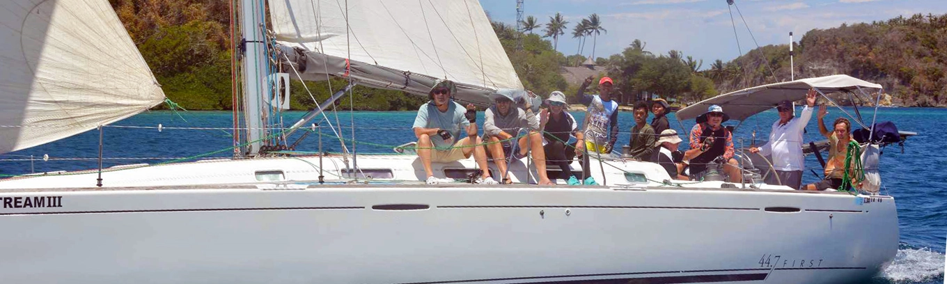 sailing image Philippines Puerto Galera Yacht Club