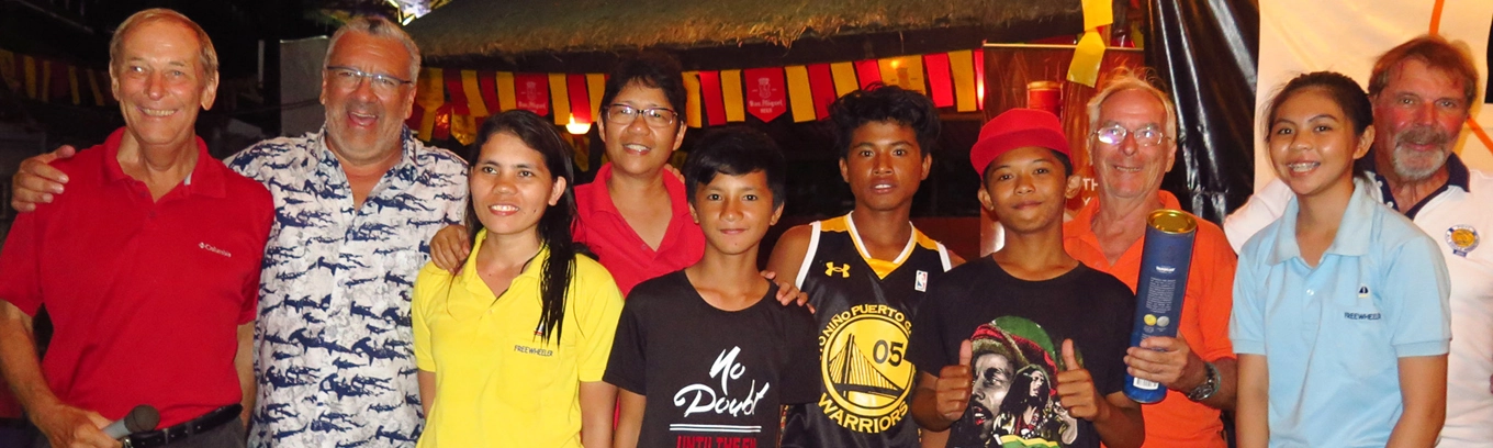 sailing image Philippines Puerto Galera Yacht Club